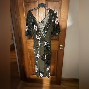 City Chic high low floral dress!